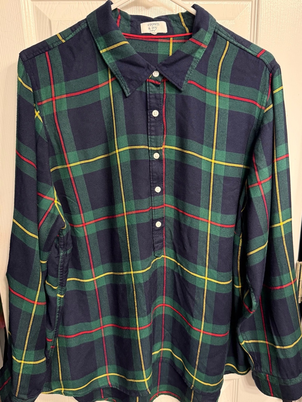 crown & ivy Navy, Green and Red Plaid Button-Front Shirt 2x